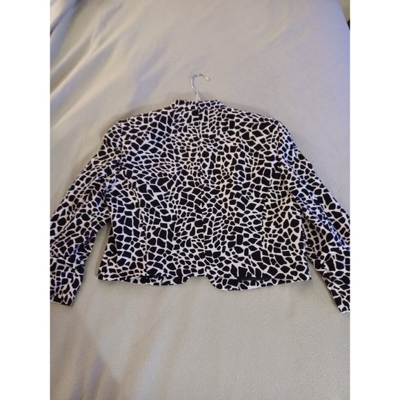 Kasper Women's Size 6 Open Front Lined Animal Printed Bolero Jacket - Picture 5 of 7
